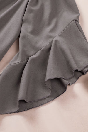Off-shoulder flounce sleeve tie hem blouse in grey