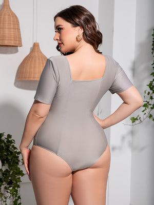 Plus Size Scoop Neck Short Sleeve One-Piece Swimsuit in gray