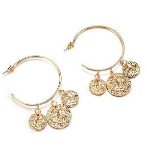 Tres Hammered C Hoop Earrings in Gold